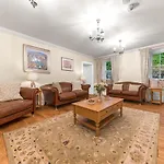 Дом отдыха Gate House *